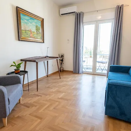 Renovated On The 5th Floor With Acropolis View Apartment *