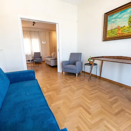 Apartment Renovated On The 5th Floor With Acropolis View *